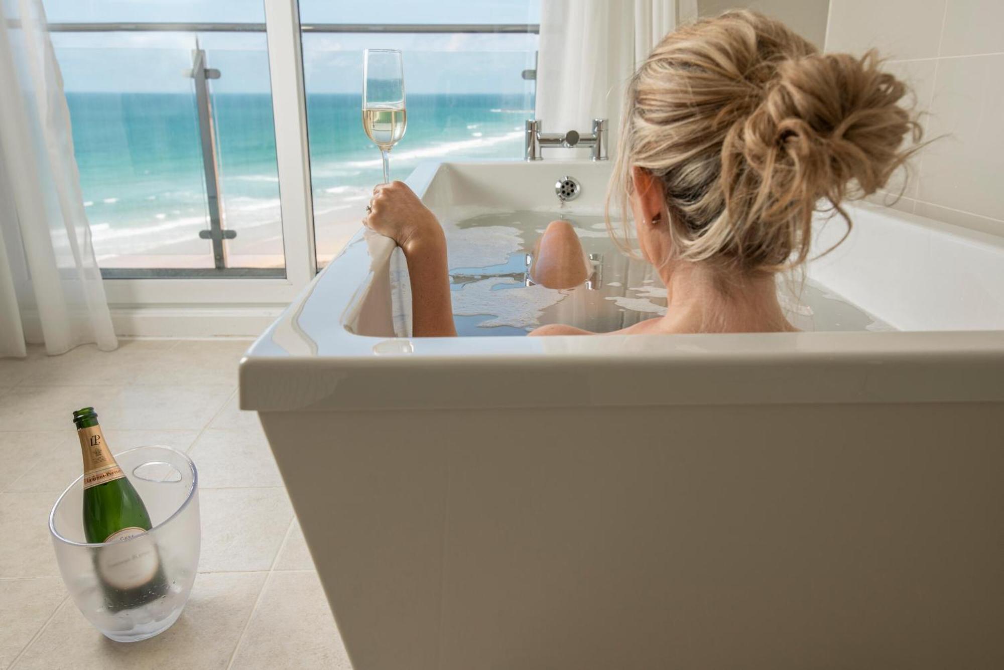 New Quay Fistral Beach Hotel And Spa - Adults Only מראה חיצוני תמונה