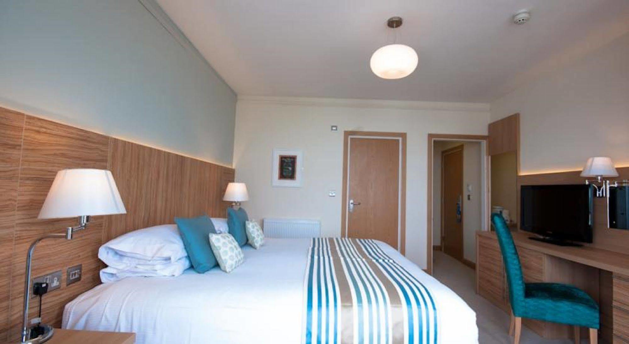 New Quay Fistral Beach Hotel And Spa - Adults Only מראה חיצוני תמונה